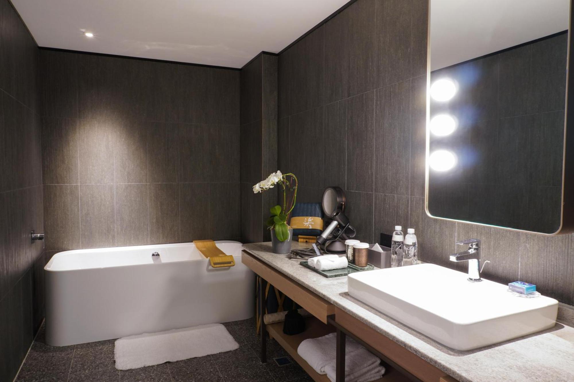 Tai Urban Resort Kaohsiung Chambre photo Bathroom